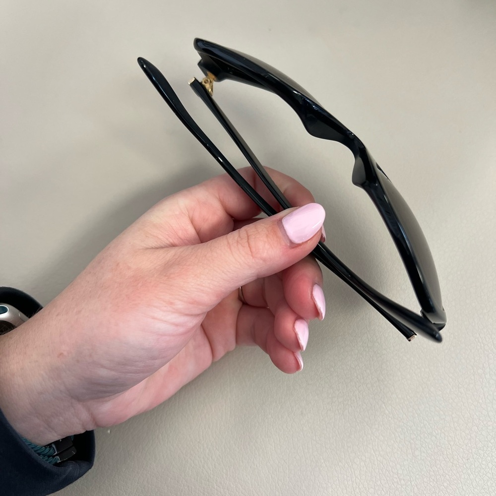 Prada Women's Black Sunglasses - Picture 8 of 10